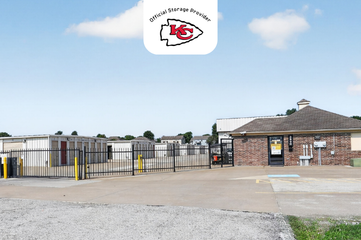 Facility exterior at StorageMart in Lee's Summit Missouri with Kansas City Chiefs Partnership logo